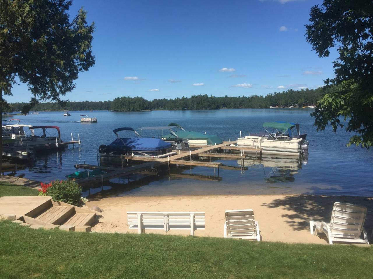 Clear Lake Resort West Branch Exterior photo